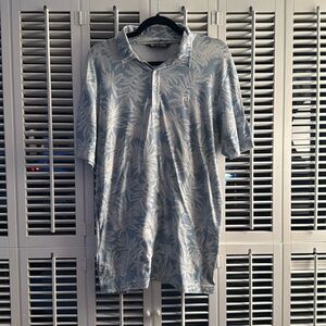 Travis Mathew Light Blue Floral Men’s Large Shirt